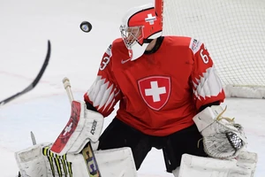 Torhüter Leonardo Genoni stellte einen neuen WM-Shutout-Rekord auf.