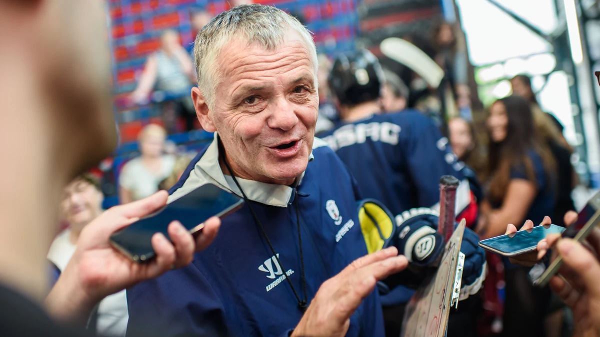 Im Mittelpunkt: Trainer Clément Jodoin.