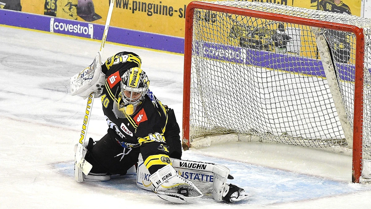 12.01.2020, Nordrhein-Westfalen, Krefeld: Eishockey DEL 37. Spieltag Krefeld Pinguine - Iserlohn Roosters am 12.01.2020 in der Yayla-Arena in Krefeld
Jussi Rynn?s ( Krefeld )
Gem?? den Vorgaben der DEL Deutsche Eishockey Liga ist die Publikation und Weiterverwertung der Aufnahmen in elektronischen Medien und Endger?ten aller Art w?hrend des laufenden Spiels nicht zul?ssig.
Foto: Revierfoto Foto: Revierfoto/Revierfoto/dpa | Verwendung weltweit