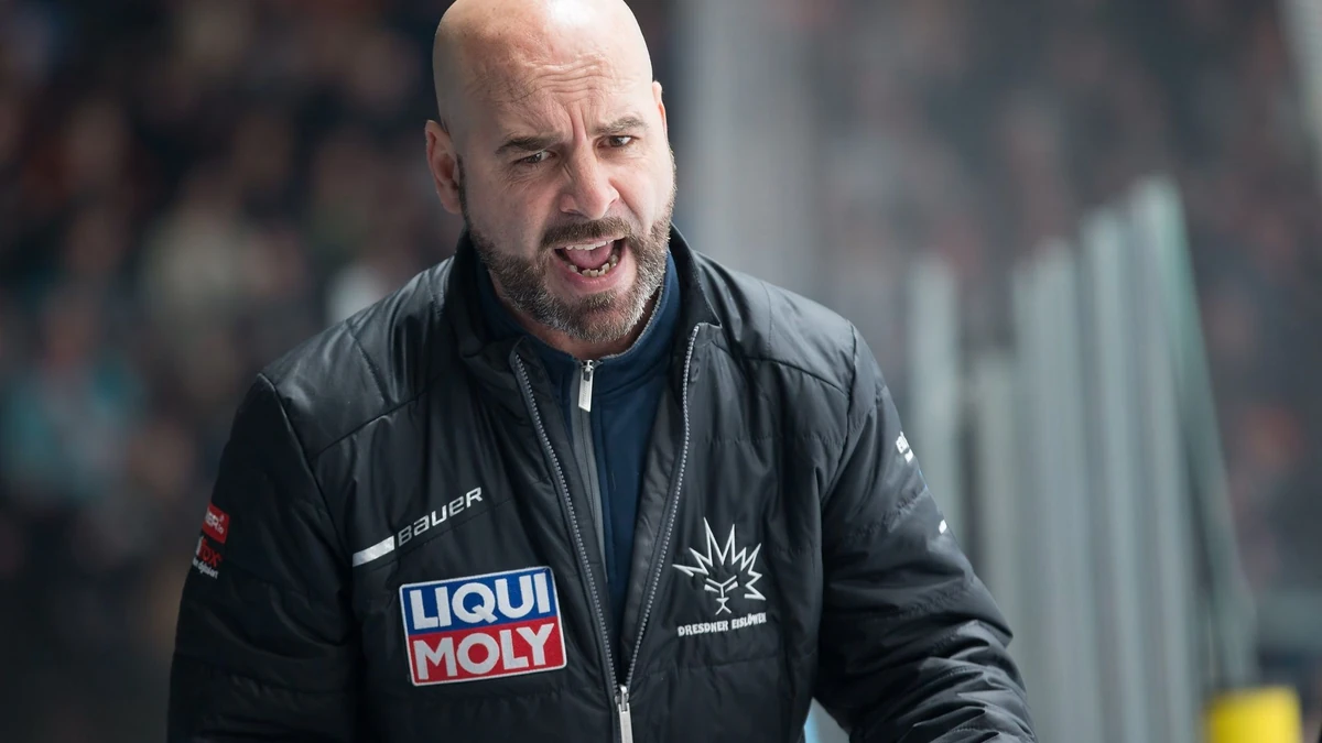 Trainer Rico Rossi (Dresdner Eisloewen). Eishockeyspiel der DEL 2 zwischen den Loewen Frankfurt und den Dresdner Eisloewen am 28.02.2020 in der Eissporthalle in Frankfurt am Main.