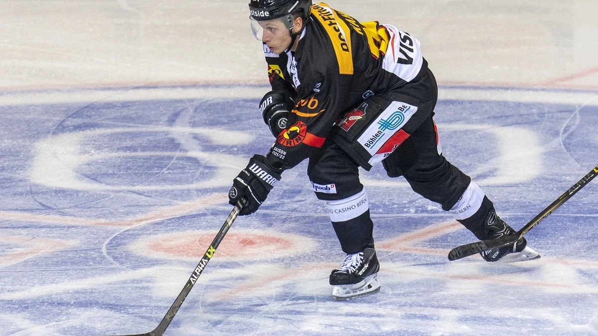 Berns Dominik Kahun in Aktion waehrend dem Meisterschaftsspiel der National League zwischen dem SC Bern und dem HC Ajoie, am Dienstag, 21. September 2021, in der Postfinance Arena in Bern. (KEYSTONE/Marcel Bieri)