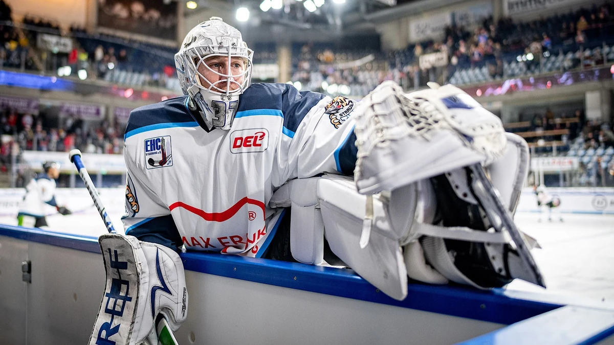 Jeff Zatkoff (37, Straubing Tigers ), Thomas Sabo Ice Tigers Nuernberg vs. Straubing Tigers, Eishockey, DEL, 06.12.2019, Foto: Thomas Hahn/Eibner-Pressefoto || Nur für redaktionelle Verwendung