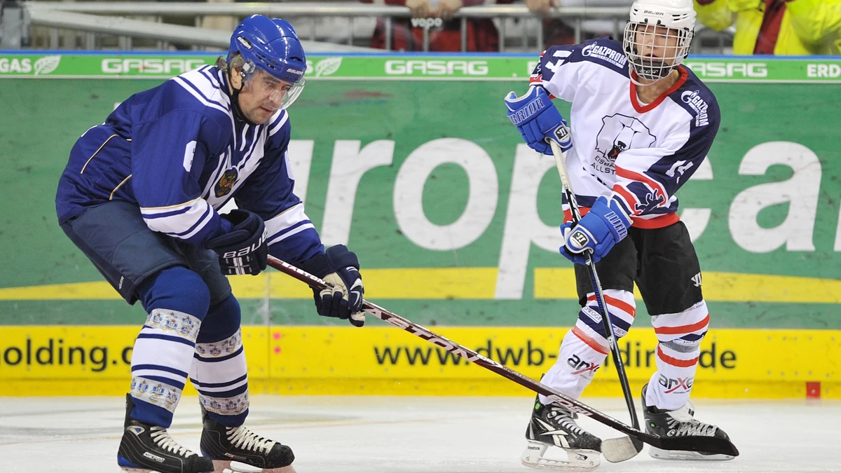Eisbären-Legende Stefan Ustorf kann stolz sein: Sohn Jake bekommt eine Förderlizenz beim EHC.