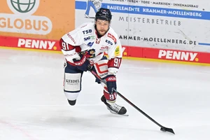 Tomas Schwamberger erzielte zwei Tore für den EHC Freiburg. 
