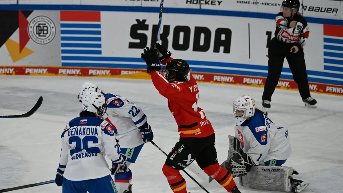 Emily Nix jubelt über den Overtime-Sieg gegen die Slowakei beim Deutschland-Cup 2025.
