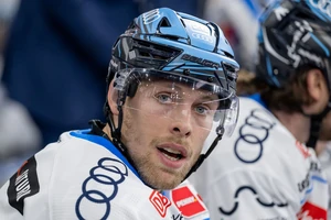 Leon Hüttl bleibt beim ERC Ingolstadt.