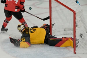 Für die DEB-Frauen endet die Olympia-Reise gegen Favorit Kanada.