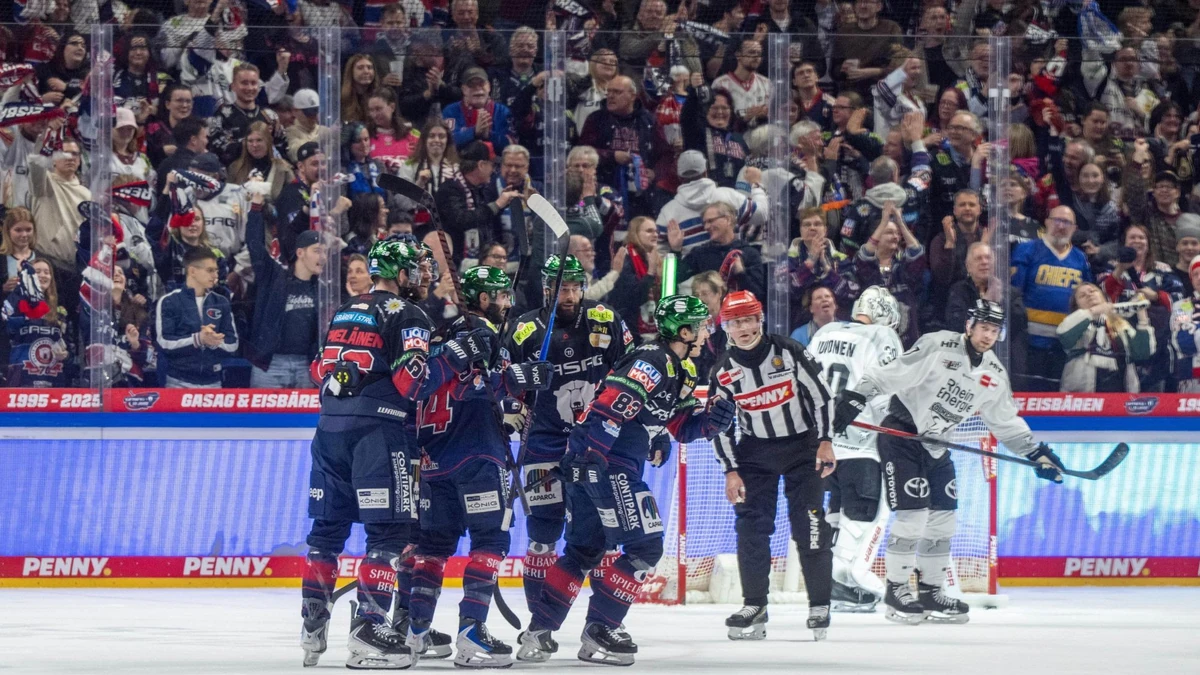 Die Eisbären Berlin haben den Auftakt im Play-off-Halbfinale gegen die Kölner Haie für sich entschieden.