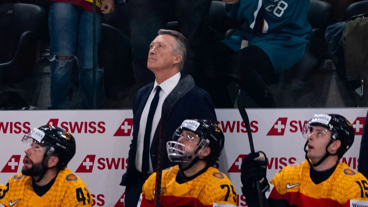 Bundestrainer Harold Kreis und seine Spieler müssen auf möglichst günstige Ergebnisse der Konkurrenz hoffen - und selbst am Montag gegen Großbritannien gewinnen.