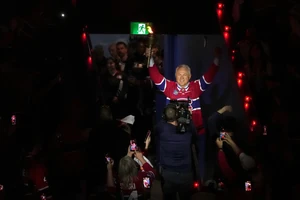Ein Foto, das erst wenige Tage alt ist. Claude Lemieux bei einem Play-off-Spiel der Montreal Canadiens. Kurz darauf beendete er sein Leben.