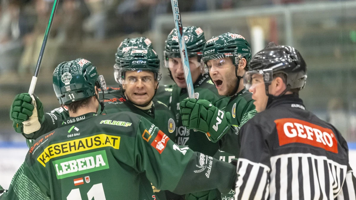 Jubel beim Liga-Neuling aus Dornbirn: Der HC Tigers steht auf Rang zwei - hinter Tabellenführer Tölzer Löwen.