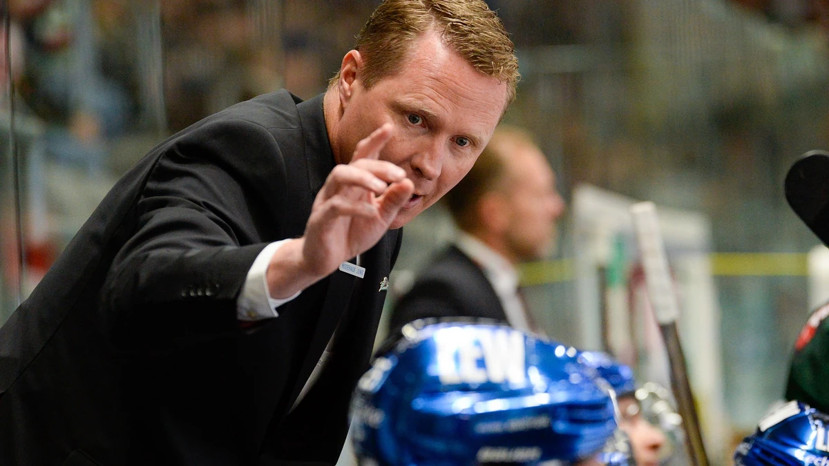 Bleibt in Augsburg: Mike Stewart.