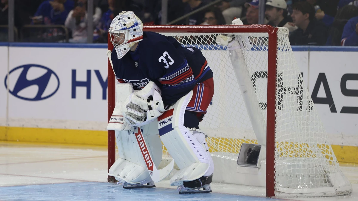 Dylan Garrand im Tor der New York Rangers.