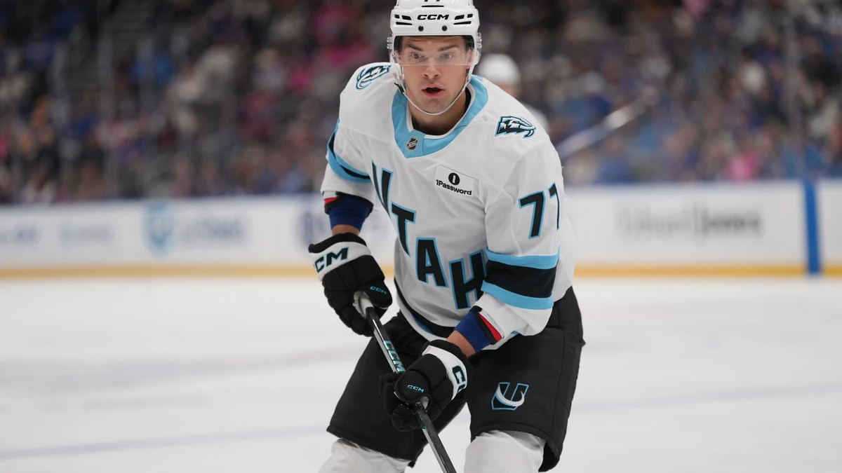 Nationalspieler JJ Peterka im Trikot der Utah Mammoth