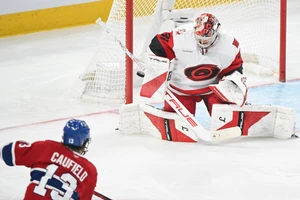 Frederik Andersen feierte in Spiel 4 des Conference Finals einen Shutout beim 4:0-Erfolg der Carolina Hurricanes gegen die Montreal Canadiens.