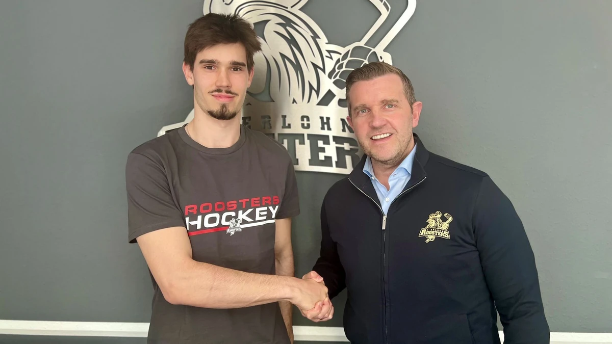 Iserlohns Sportlicher Leiter Franz Fritzmeier begrüßt Daniel Neumann am Seilersee.