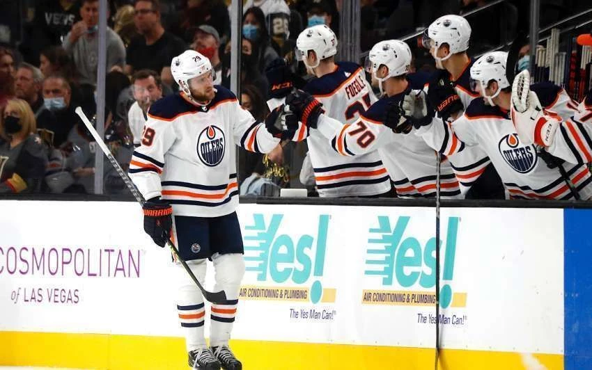 Leon Draisaitl benötigt nur noch einen Treffer zur Marke von 50 Saisontoren.