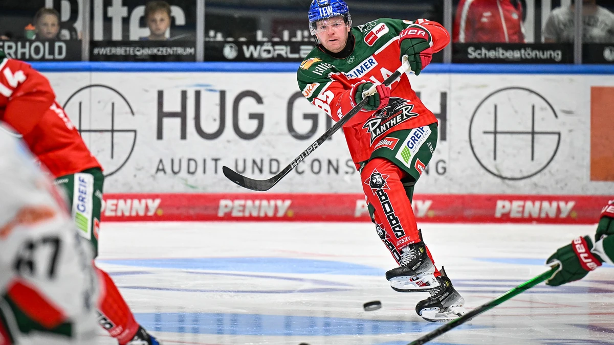 Mark Zengerle (hier im Trikot der Augsburger Panther) wechselte zu den Krefeld Pinguinen.