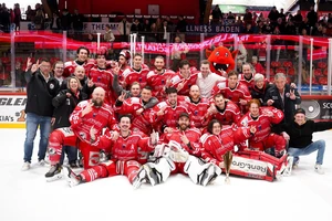 Jubel in Bad Nauheim: Die Roten Teufel sind Meister der Hessenliga.