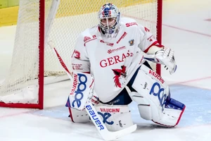 Leon Willerscheid von den Füchsen Duisburg blieb zum zweiten Mal gegen Erfurt ohne Gegentreffer.