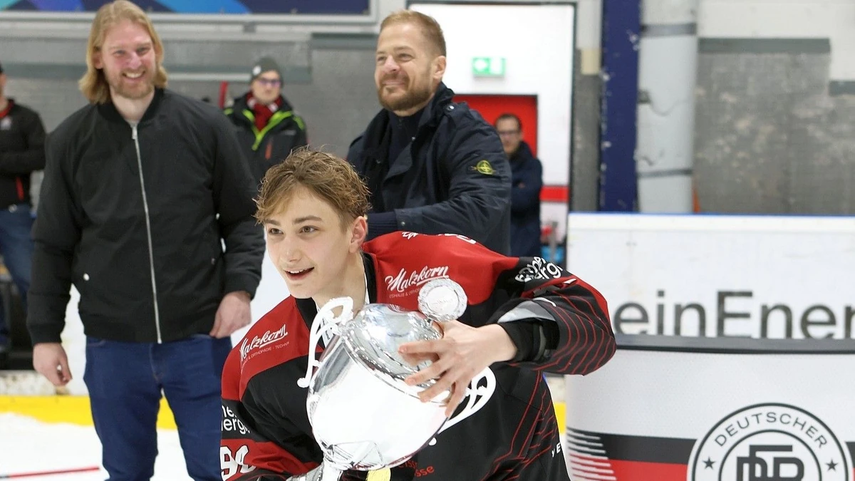 Die U17-Mannschaft des Kölner EC wurde in der zurückliegenden Saison Deutscher Eishockey-Meister.