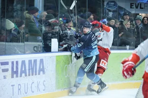 Damian Schneider bleibt am Bodensee.