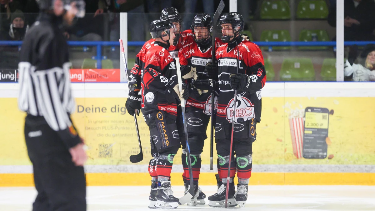 So sehen Sieger aus: Königsbrunn gewinnt den Krimi von Miesbach - Im Bild v.l.n.r. Peter Brückner, Niklas Länger, Marco Sternheimer und Tim Bullnheimer, Archivbild