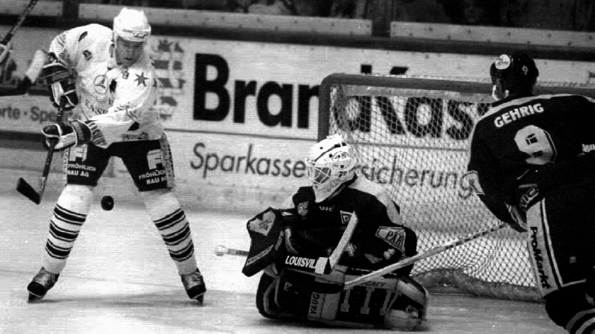Die Eishockey-Gemeinde in Deutschland trauert um den Kult-Keeper Joachim "Bibi" Appel.