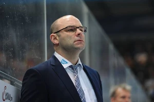 Craig Woodcroft (hier als Trainer der Adler Mannheim) ist neuer Cheftrainer der Straubing Tigers.