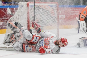 Lukas Vantuch (Eispiraten Crimmitschau), Löwen Frankfurt vs. Eispiraten Crimmitschau, Frankfurt, Eissporthalle, 20.2.2021 *** Local Caption *** 00421914