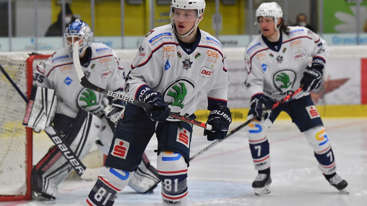 OLSEN Ryan (Kassel Huskies 81), 2020/21 DEL 2 | Tölzer Löwen vs EC Kassel Huskies 28. Spieltag am 02.02.2021 in Bad Tölz WEE Arena
