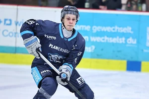 Christian Sprez spielt weiterhin für die Bären.